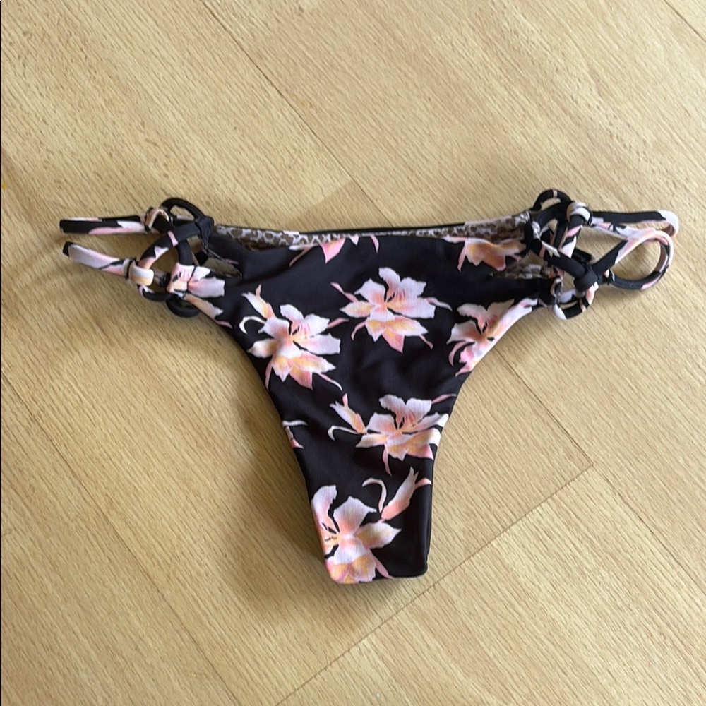 Acacia Kai Bottoms Aloha